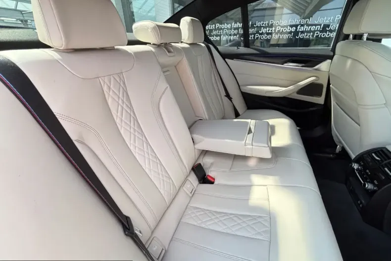 BMW M550 (Seria 5) din 2023 cu 48.909 km - oferta BMW236906 - foto 18