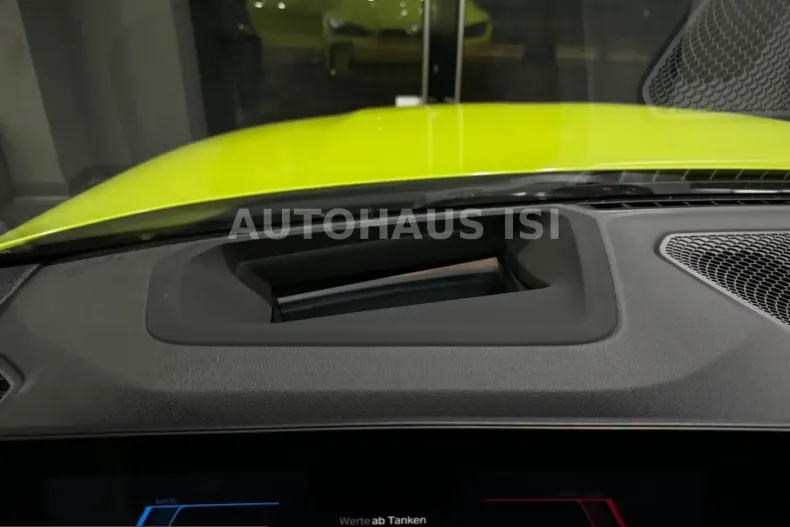 BMW M4 (Seria 4) din 2024 cu 14.900 km - oferta BMW236914 - foto 25