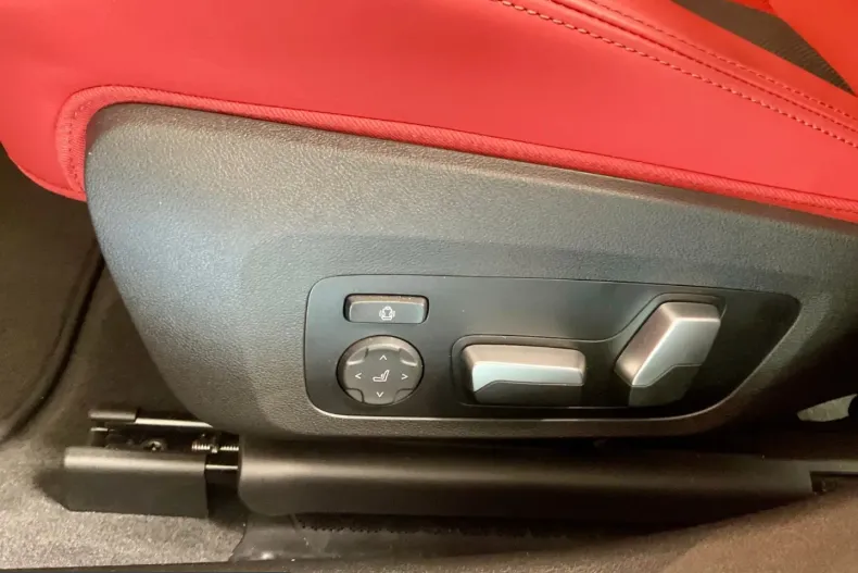 BMW M3 (Seria 3) din 2023 cu 5.990 km - oferta BMW236922 - foto 7