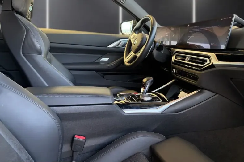 BMW M4 (Seria 4) din 2024 cu 20.105 km - oferta BMW236923 - foto 19