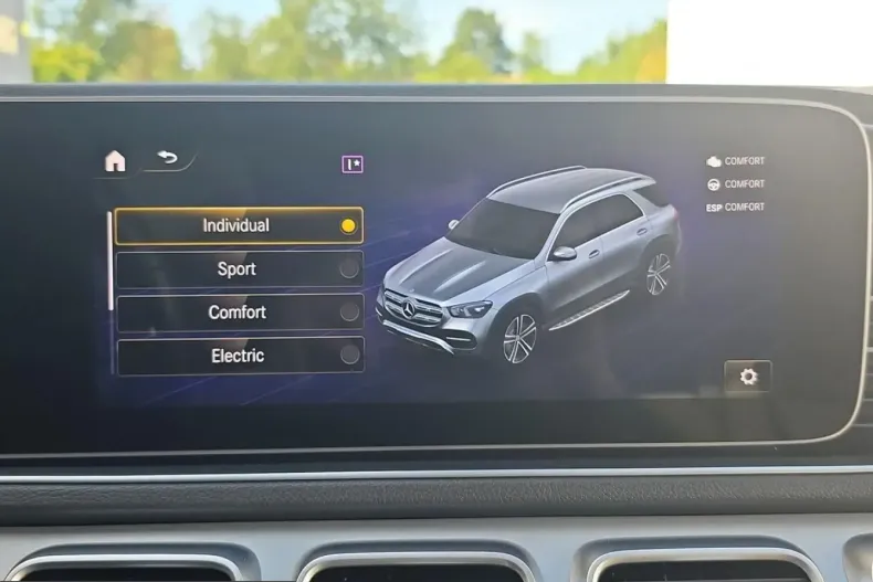 Mercedes-Benz GLE 350 (Clasa GLE) din 2021 cu 120.000 km - oferta MER236940 - foto 19