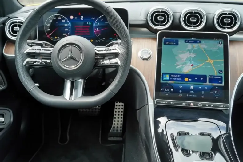 Mercedes-Benz CLE 200 (Clasa CLE) din 2025 cu 19.999 km - oferta MER236942 - foto 4
