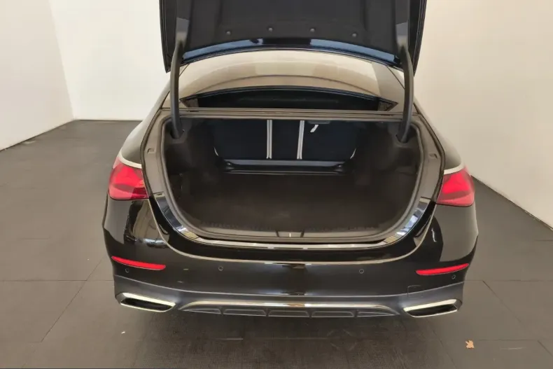 Mercedes-Benz E 220 (Clasa E) din 2025 cu 30.791 km - oferta MER236950 - foto 9