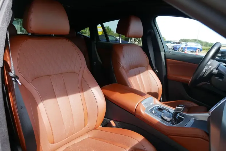 BMW X6 (Seria X) din 2023 cu 68.452 km - oferta BMW236951 - foto 12