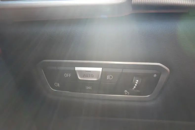 BMW X6 (Seria X) din 2023 cu 68.452 km - oferta BMW236951 - foto 24