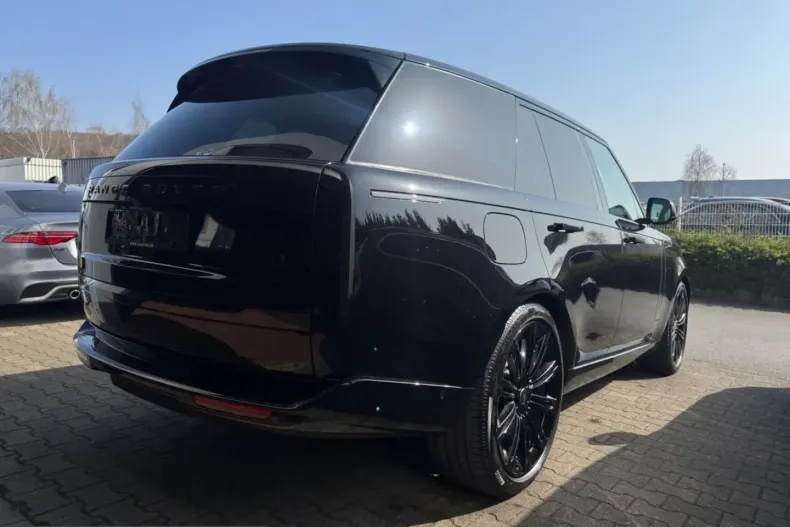 Land Rover Range Rover din 2024 cu 36.000 km - oferta LAN236954 - foto 3