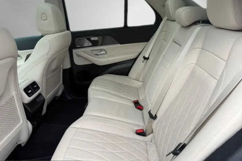 Mercedes-Benz GLE 53 AMG (Clasa GLE) din 2025 cu 27.513 km - oferta MER236955 - foto 16