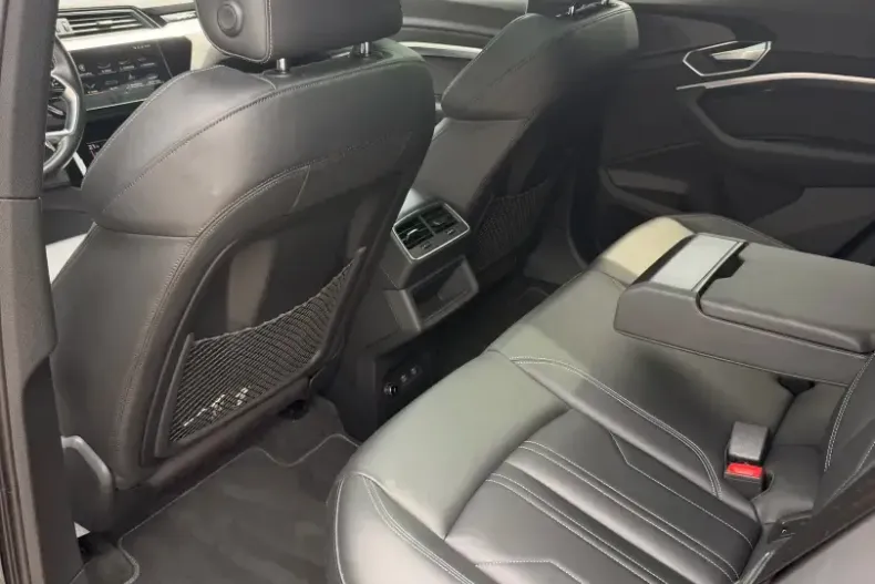 Audi e-tron din 2021 cu 99.277 km - oferta AUD236965 - foto 13