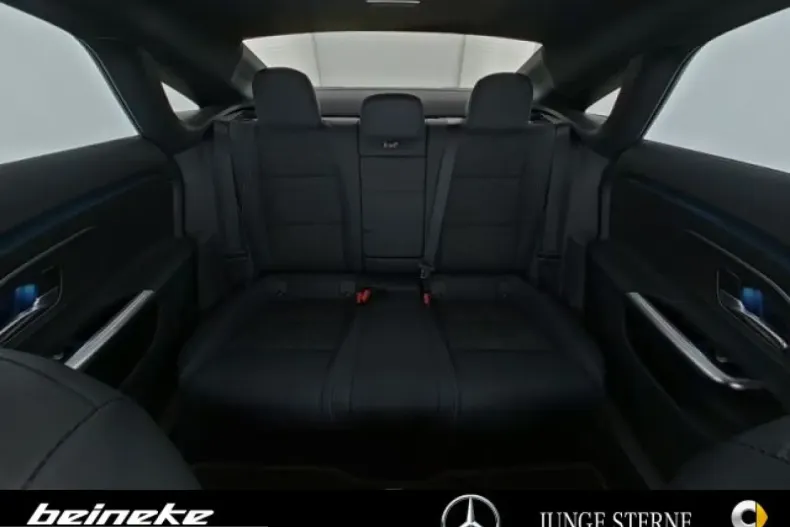 Mercedes-Benz CLA 250 (Clasa CLA) din 2025 cu 15.315 km - oferta MER236968 - foto 8