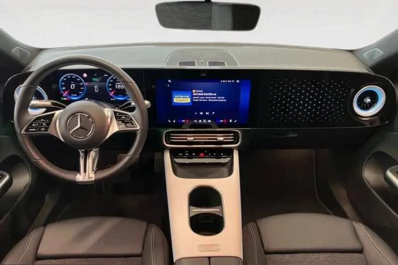 Mercedes-Benz CLA 250 (Clasa CLA) din 2025 cu 10.525 km - oferta MER236973 - foto 7