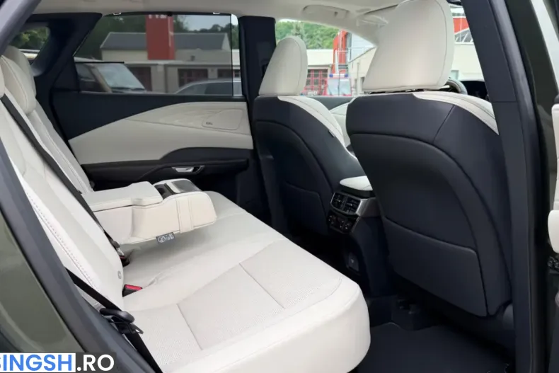Lexus RX 450 din 2026 cu 51 km - oferta LEX236982 - foto 12