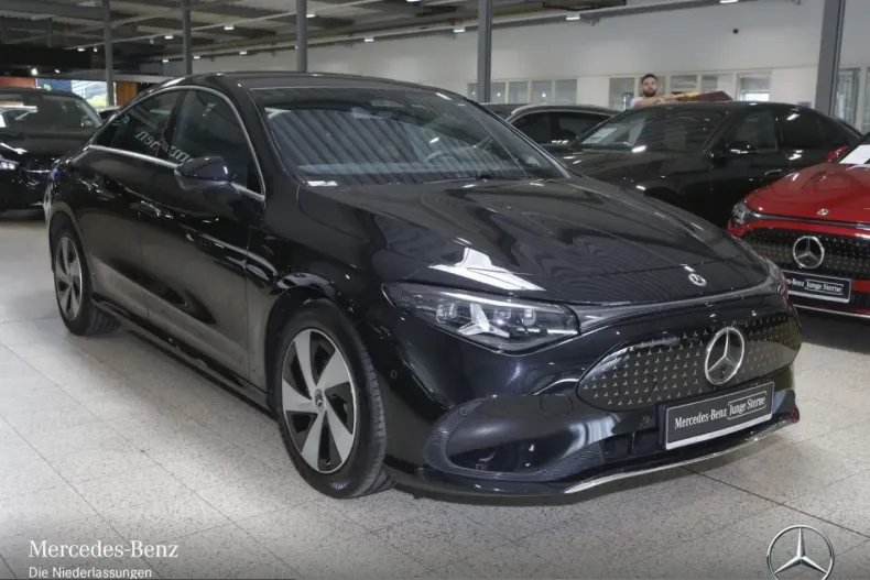 Mercedes-Benz CLA 250 (Clasa CLA) din 2025 cu 13.923 km - oferta MER236985 - foto 7