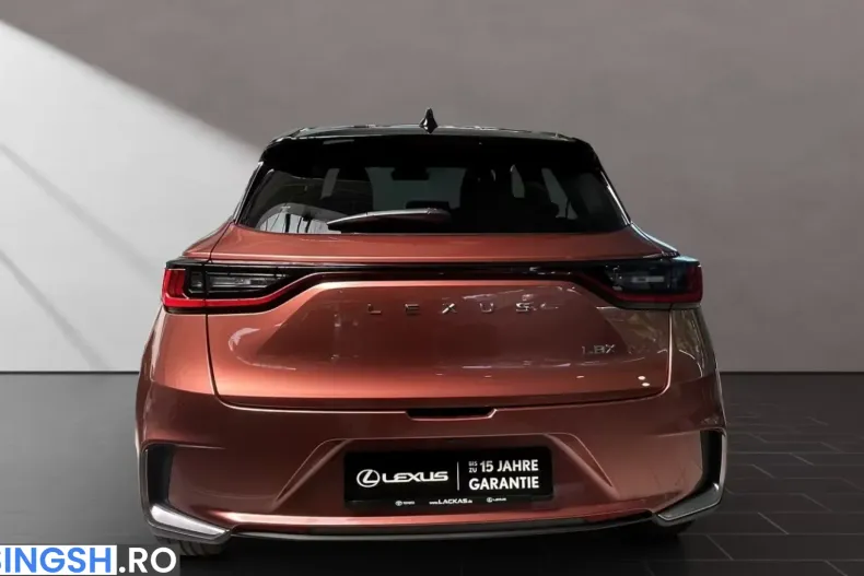 Lexus LBX din 2025 cu 13.600 km - oferta LEX236986 - foto 6