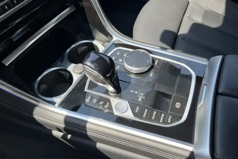 BMW M850 (Seria 8) din 2025 cu 25.030 km - oferta BMW236992 - foto 6