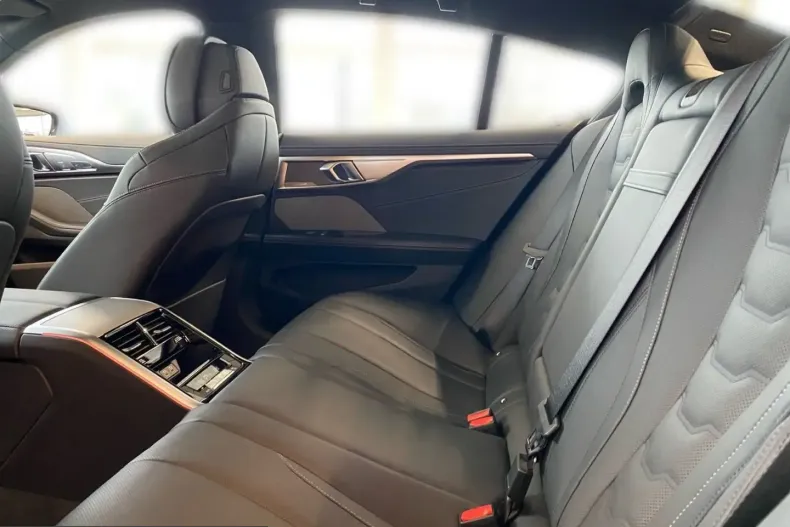 BMW 840 (Seria 8) din 2025 cu 9.600 km - oferta BMW237026 - foto 10