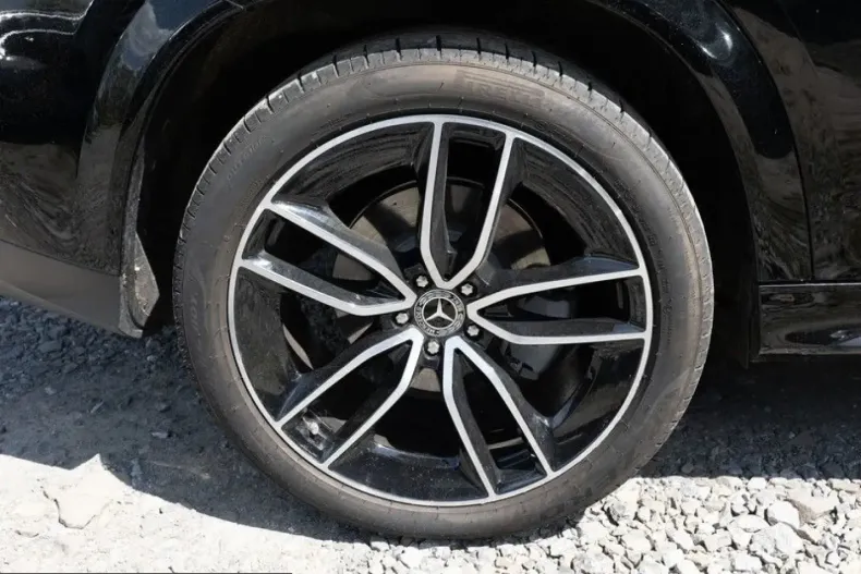 Mercedes-Benz GLE 300 (Clasa GLE) din 2023 cu 6.254 km - oferta MER237043 - foto 5