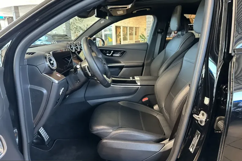 Mercedes-Benz GLC 300 (Clasa GLC) din 2024 cu 39.898 km - oferta MER237044 - foto 9