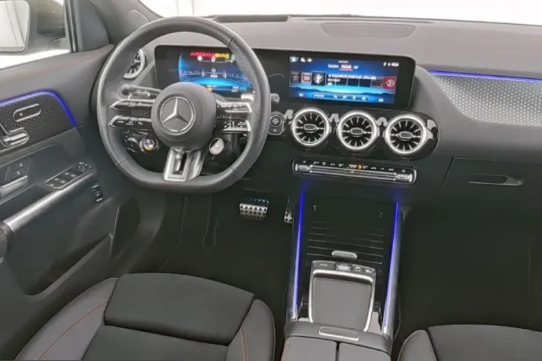 Mercedes-Benz GLA 35 AMG (Clasa GLA) din 2025 cu 12.600 km - oferta MER237047 - foto 19