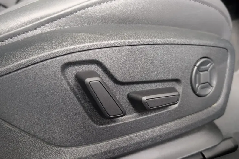 Audi A6 din 2024 cu 36.932 km - oferta AUD237061 - foto 22