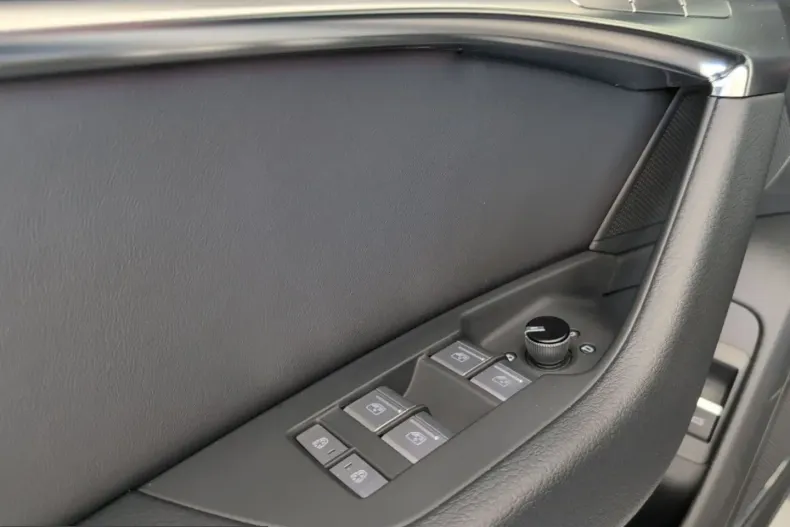 Audi A6 din 2024 cu 36.932 km - oferta AUD237061 - foto 35