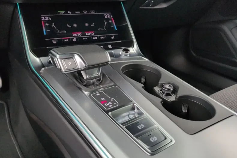 Audi A6 din 2024 cu 36.932 km - oferta AUD237061 - foto 46