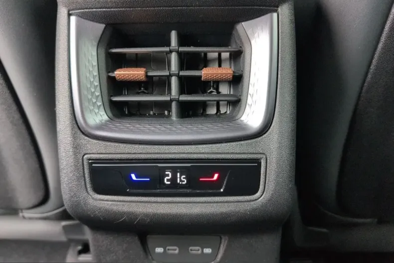 Cupra Terramar din 2025 cu 22.184 km - oferta CUP237062 - foto 18