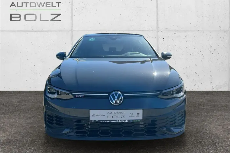 Volkswagen Golf din 2024 cu 15.129 km - oferta VOL237063 - foto 2
