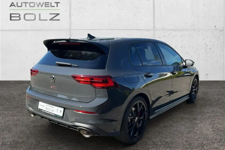 Volkswagen Golf din 2024 cu 15.129 km - oferta VOL237063 - foto 4