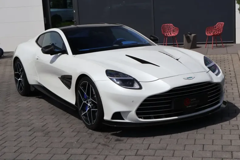Aston Martin Vanquish din 2024 cu 12.500 km - oferta AST237067 - foto 1