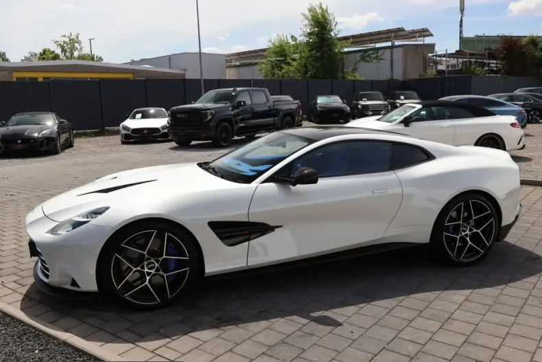 Aston Martin Vanquish din 2024 cu 12.500 km - oferta AST237067 - foto 9