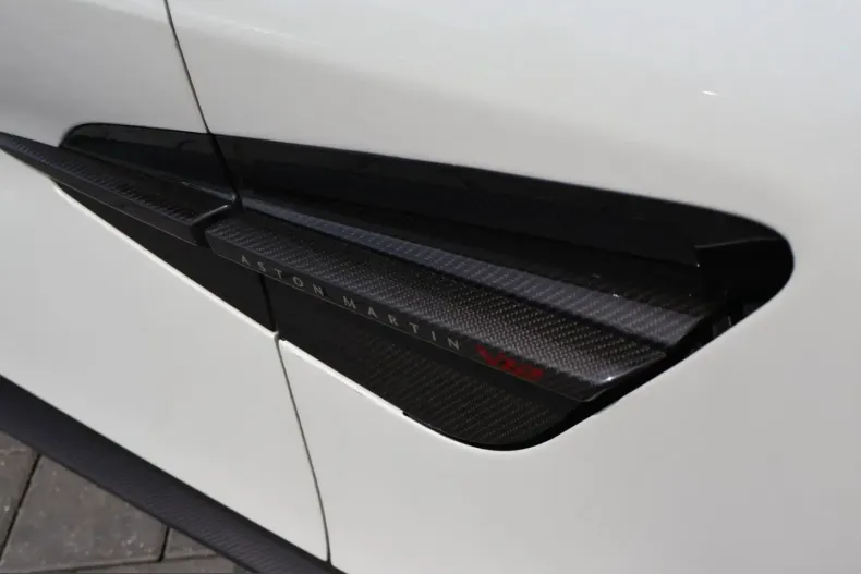 Aston Martin Vanquish din 2024 cu 12.500 km - oferta AST237067 - foto 42