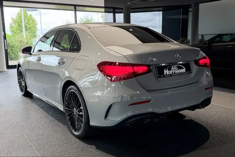 Mercedes-Benz A 250 (Clasa A) din 2025 cu 11.264 km - oferta MER237075 - foto 5
