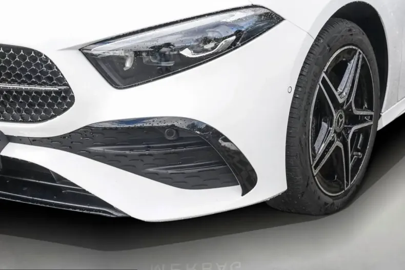 Mercedes-Benz A 250 (Clasa A) din 2025 cu 10.700 km - oferta MER237078 - foto 3