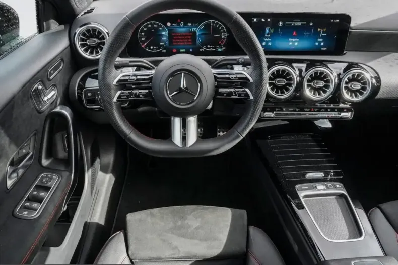 Mercedes-Benz A 250 (Clasa A) din 2025 cu 10.700 km - oferta MER237078 - foto 9