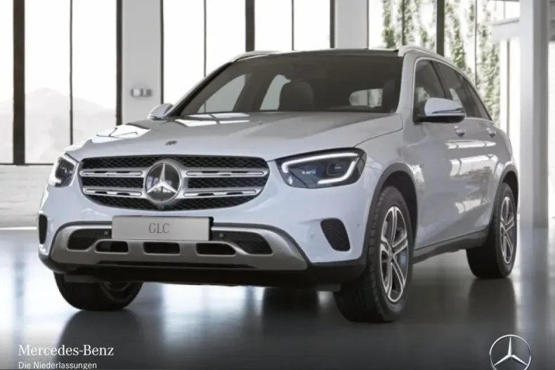 Mercedes-Benz GLC 300 (Clasa GLC) din 2021 cu 44.606 km - oferta MER237079 - foto 1