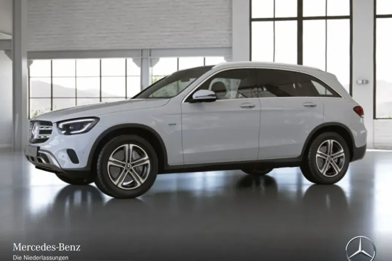 Mercedes-Benz GLC 300 (Clasa GLC) din 2021 cu 44.606 km - oferta MER237079 - foto 2