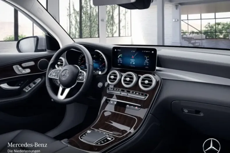Mercedes-Benz GLC 300 (Clasa GLC) din 2021 cu 44.606 km - oferta MER237079 - foto 9