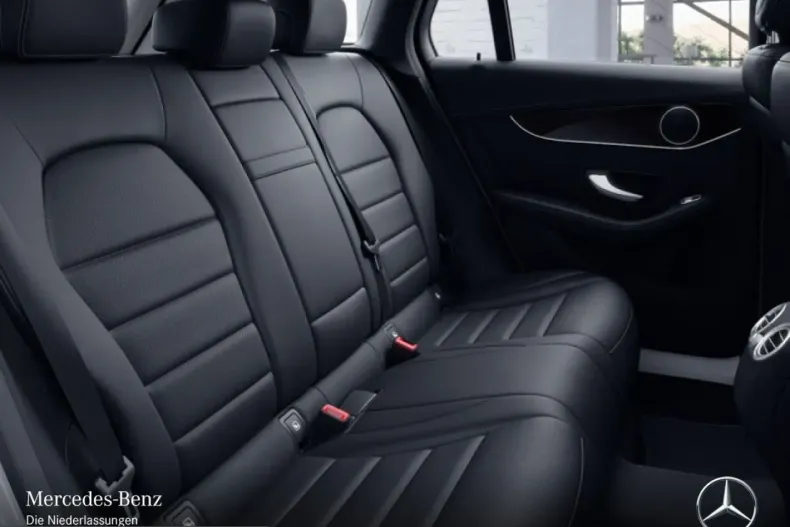 Mercedes-Benz GLC 300 (Clasa GLC) din 2021 cu 44.606 km - oferta MER237079 - foto 11