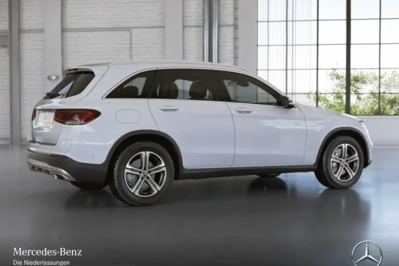Mercedes-Benz GLC 300 (Clasa GLC) din 2021 cu 44.606 km - oferta MER237079 - foto 15
