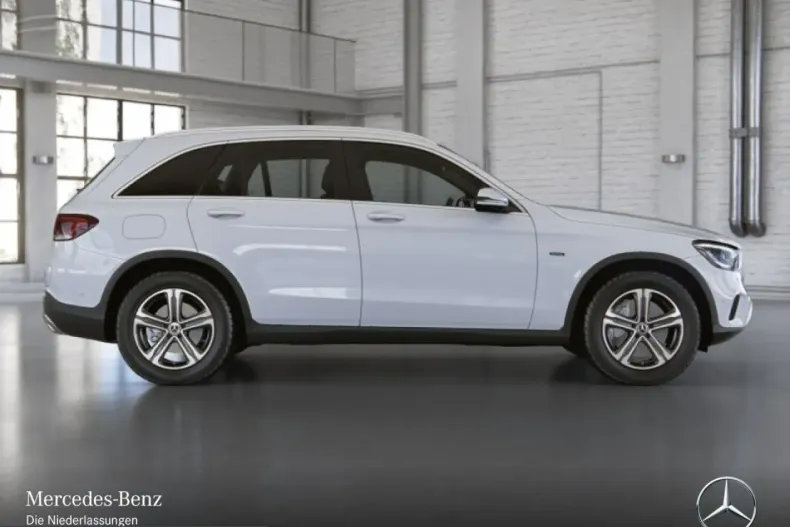 Mercedes-Benz GLC 300 (Clasa GLC) din 2021 cu 44.606 km - oferta MER237079 - foto 17