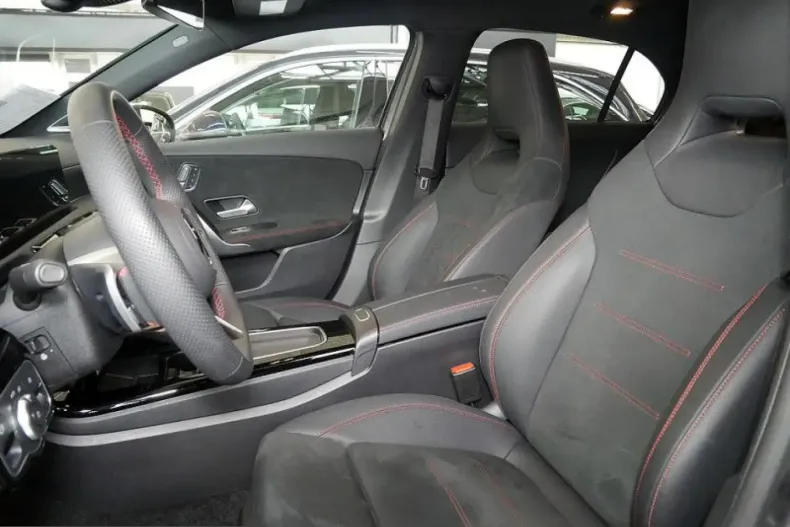 Mercedes-Benz A 250 (Clasa A) din 2025 cu 17.023 km - oferta MER237080 - foto 14