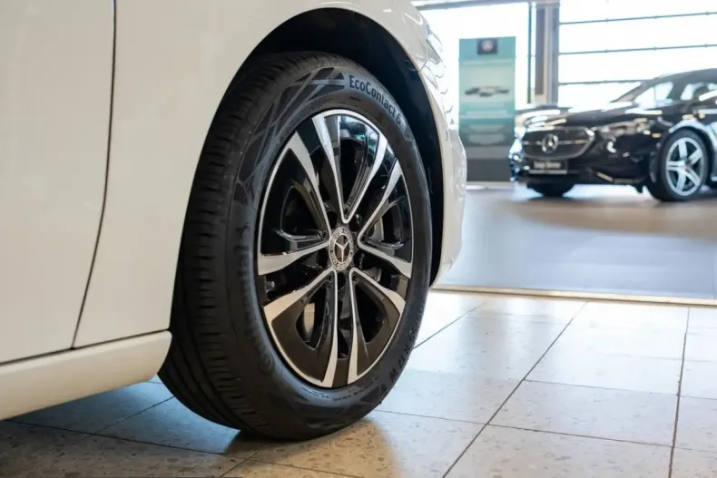 Mercedes-Benz A 250 (Clasa A) din 2025 cu 7.052 km - oferta MER237082 - foto 5