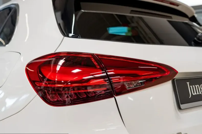 Mercedes-Benz A 250 (Clasa A) din 2025 cu 7.052 km - oferta MER237082 - foto 23