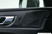 Volvo XC60 din 2023 cu 69.630 km - oferta VOL237084 - foto 11
