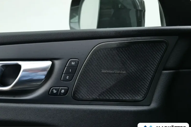 Volvo XC60 din 2023 cu 69.630 km - oferta VOL237084 - foto 11