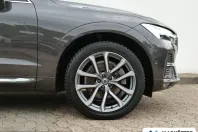 Volvo XC60 din 2023 cu 69.630 km - oferta VOL237084 - foto 12