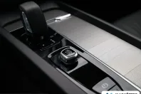 Volvo XC60 din 2023 cu 69.630 km - oferta VOL237084 - foto 24