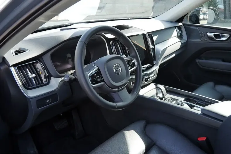 Volvo XC60 din 2023 cu 91.000 km - oferta VOL237086 - foto 17