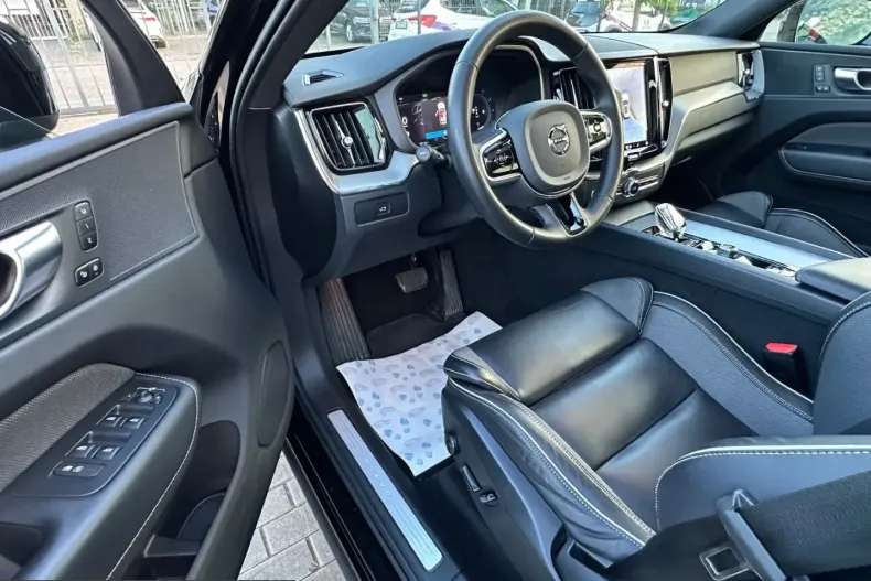 Volvo XC60 din 2023 cu 83.000 km - oferta VOL237087 - foto 13