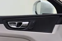 Volvo XC60 din 2023 cu 61.000 km - oferta VOL237088 - foto 20